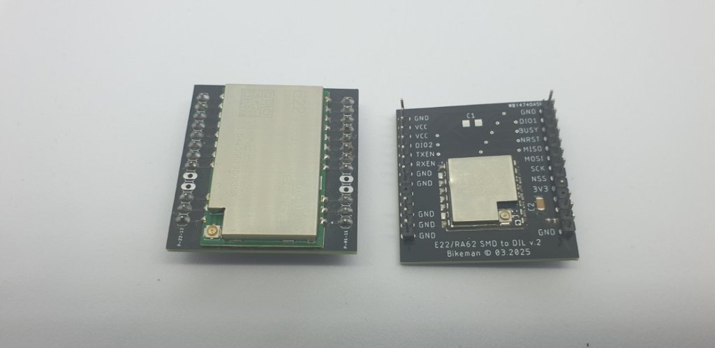 Moduł E22 albo HT-RA62 umieszczony na adapterze