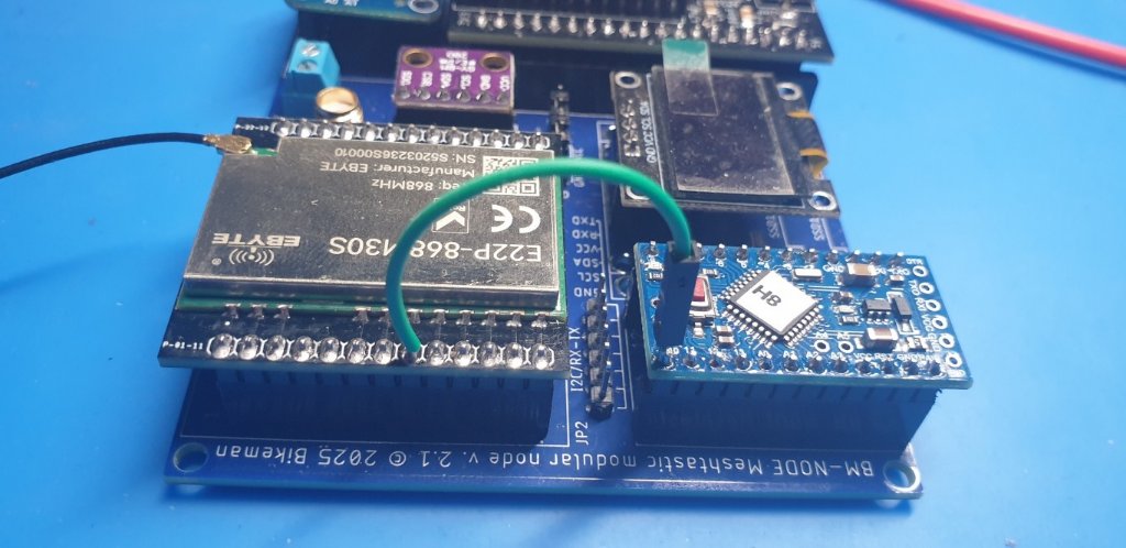 Sposób montażu przewodu, jeśli montujemy moduł E22P